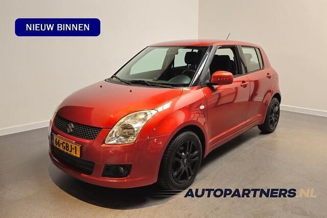 Oranje Gebruikt 2008 Suzuki Swift Hatchback | € 4.950 (Eerlijke prijs) - Afbeelding 1/4