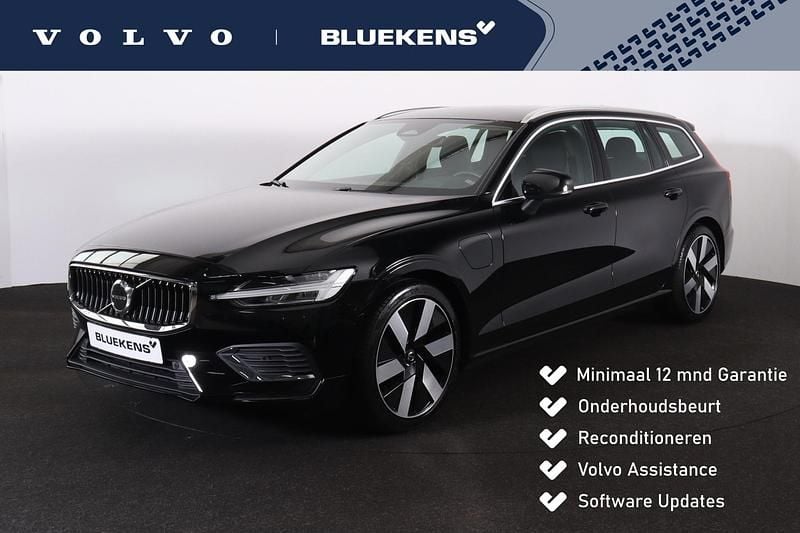 Zwart Gebruikt 2022 Volvo V60 Core Stationwagen | € 39.900 (Super prijs) - Afbeelding 1/4