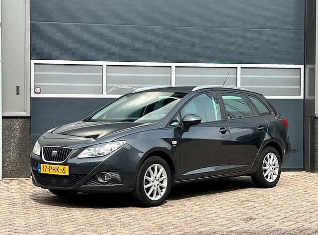 Grijs Gebruikt 2011 Seat Ibiza ST Style Stationwagen | € 4.950 (Eerlijke prijs) - Afbeelding 1/4