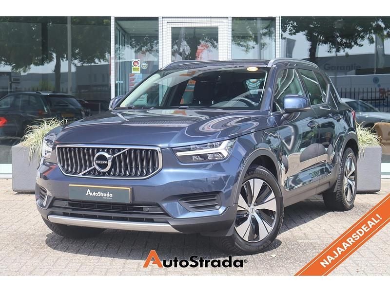 Blauw Gebruikt 2021 Volvo XC40 Inscription SUV | € 26.895 (Super prijs) - Afbeelding 1/4