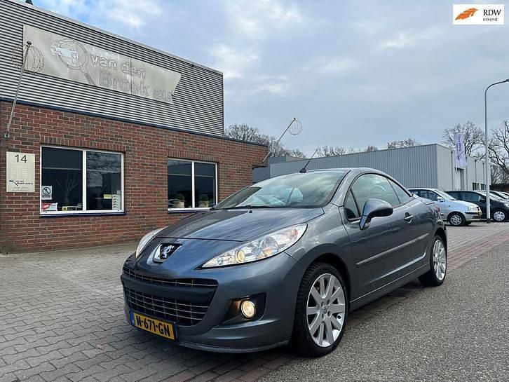 Grijs (metallic) Occasion 2010 Peugeot 207 CC Cabriolet | € 3.950 (Eerlijke prijs) - Afbeelding 1/4