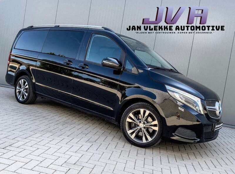 Zwart Gebruikt 2016 Mercedes V250 MPV | € 27.250 (Eerlijke prijs) - Afbeelding 1/4