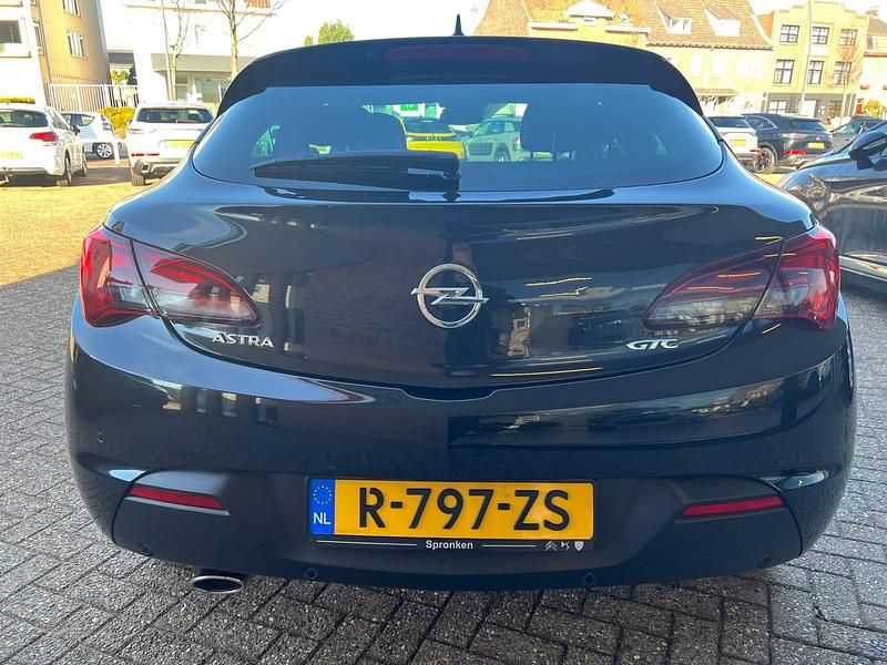Occasion Opel Astra Sport 2022 Zwart Hatchback