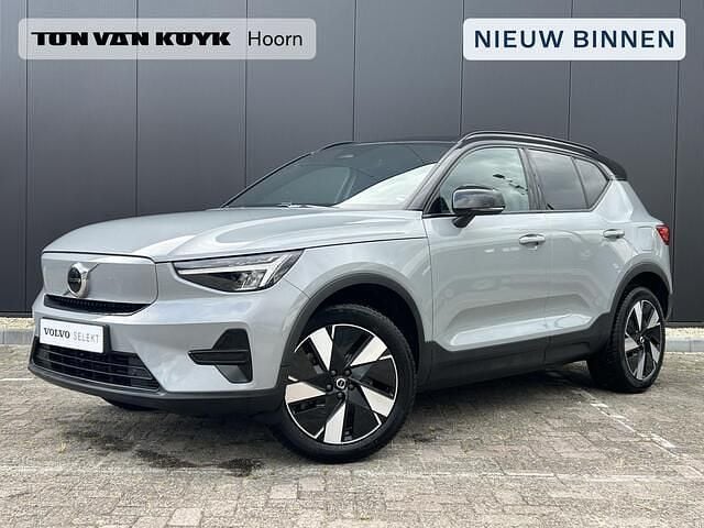 Grijs Gebruikt 2022 Volvo XC40 Core SUV | € 36.950 (Eerlijke prijs) - Afbeelding 1/4