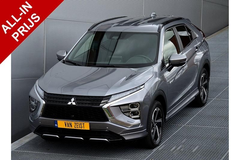 Grijs Gebruikt 2023 Mitsubishi Eclipse SUV | € 28.950 (Eerlijke prijs) - Afbeelding 1/3
