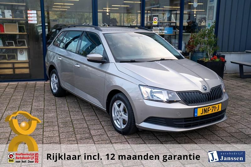 Beige Gebruikt 2016 Skoda Fabia Active Stationwagen | € 10.440 (Eerlijke prijs) - Afbeelding 1/3