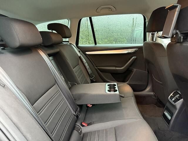 Occasion Skoda Octavia Business Line 116 PK (85 kW) 2020 Grijs Stationwagen