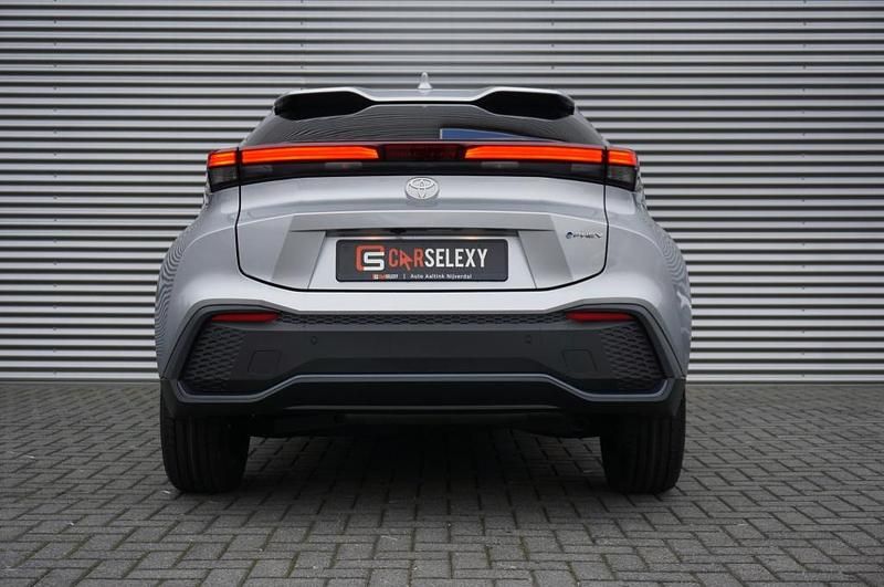 Nieuw Toyota C-HR 2026 Grijs SUV