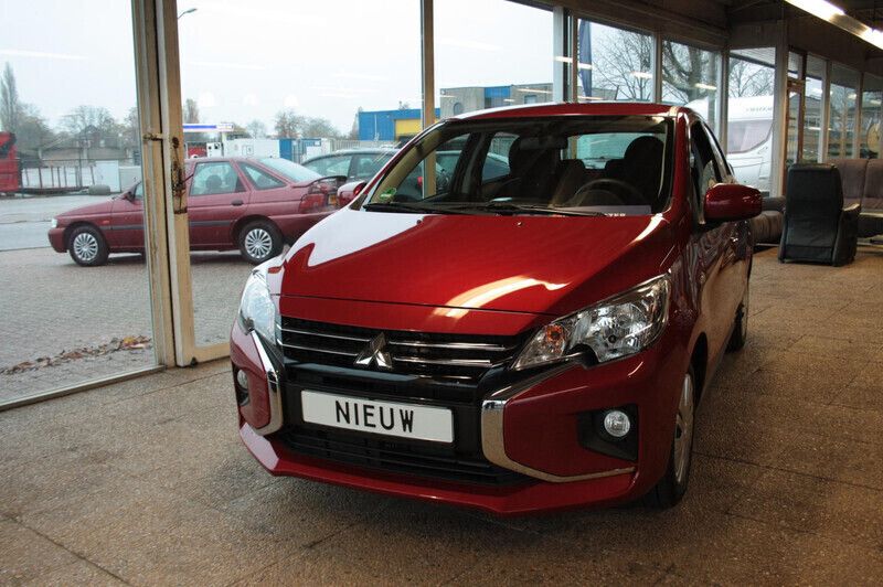Rood Gebruikt 2022 Mitsubishi Space Star Select Hatchback | € 13.950 (Eerlijke prijs) - Afbeelding 1/4