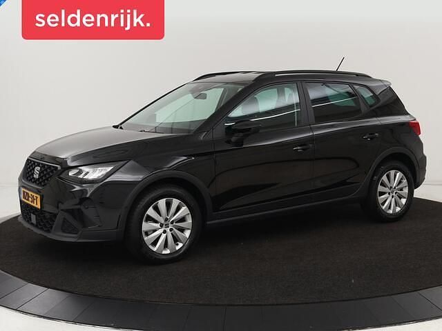 Zwart Gebruikt 2021 Seat Arona Style SUV | € 18.900 (Eerlijke prijs) - Afbeelding 1/4