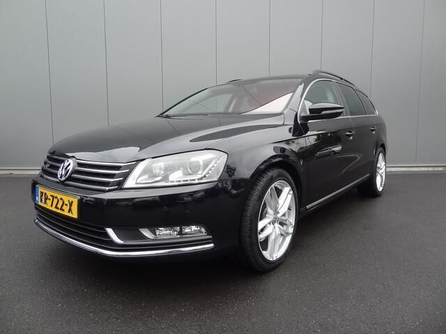 Zwart Gebruikt 2012 VW Passat Highline Stationwagen | € 7.450 - Afbeelding 1/4