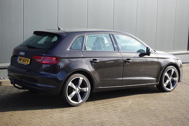 Occasion Audi A3 Sportback Ambition 105 PK (77 kW) 2013 Bruin Hatchback