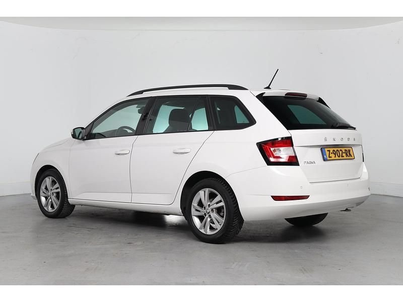 Occasion Skoda Fabia Business Line 95 PK (69 kW) 2022 Wit Stationwagen