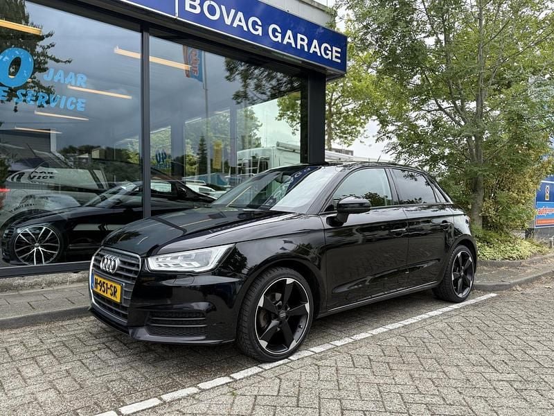 Zwart Gebruikt 2016 Audi A1 Sportback Sport Hatchback | € 14.445 (Eerlijke prijs) - Afbeelding 1/4