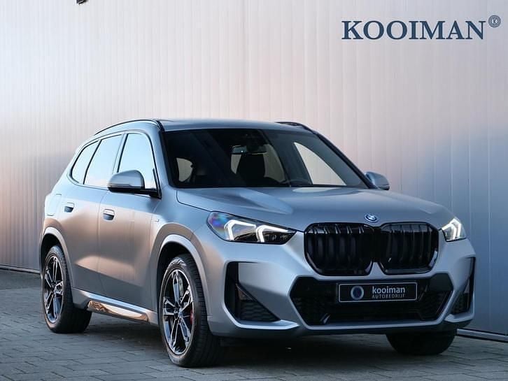 Gebruikt 2025 BMW iX1 M Sport SUV | € 55.895 (Super prijs) - Afbeelding 1/4