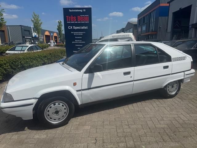 Wit Gebruikt 1993 Citroën BX Hatchback | € 3.249 - Afbeelding 1/4