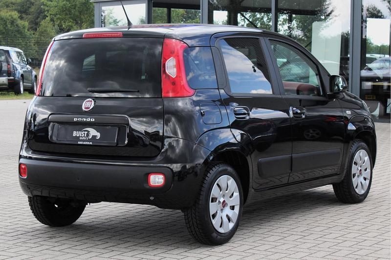Occasion Fiat Panda Lounge 82 PK (60 kW) 2017 Zwart Hatchback