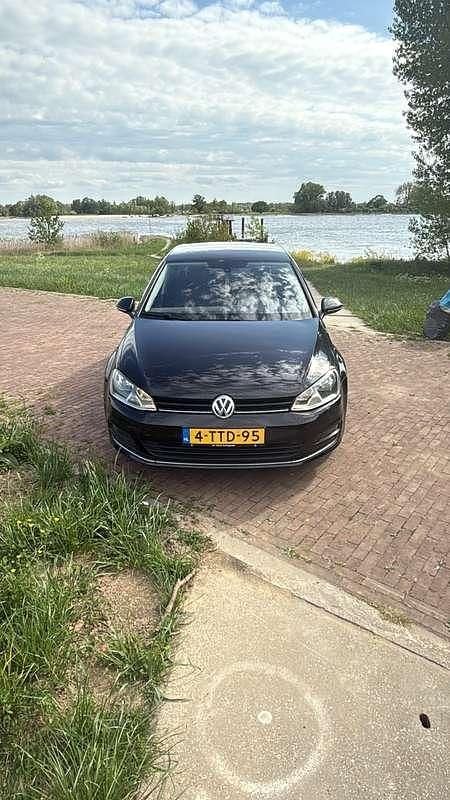 Zwart Gebruikt 2014 VW Golf VII Highline Hatchback | € 6.900 (Super prijs) - Afbeelding 1/4