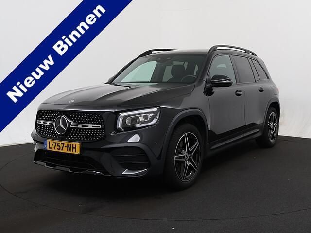 Zwart Gebruikt 2021 Mercedes GLB200 Business SUV | € 34.950 (Eerlijke prijs) - Afbeelding 1/4