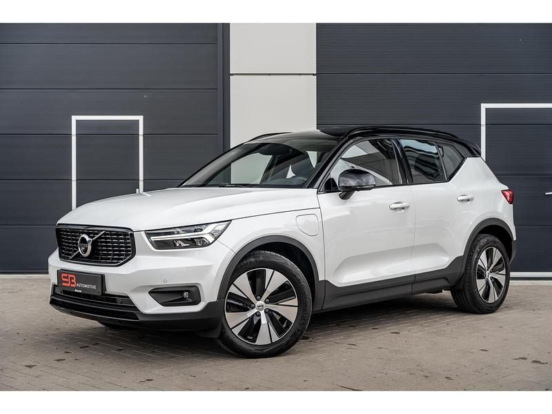 Wit Gebruikt 2021 Volvo XC40 R-Design SUV | € 29.950 (Goede deal) - Afbeelding 1/4