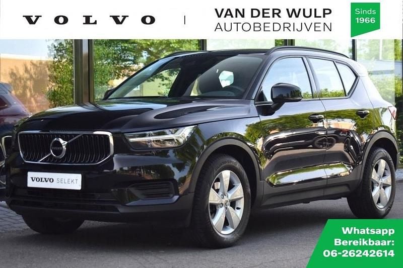 Zwart Occasion 2021 Volvo XC40 Momentum SUV | € 26.250 (Super prijs) - Afbeelding 1/4