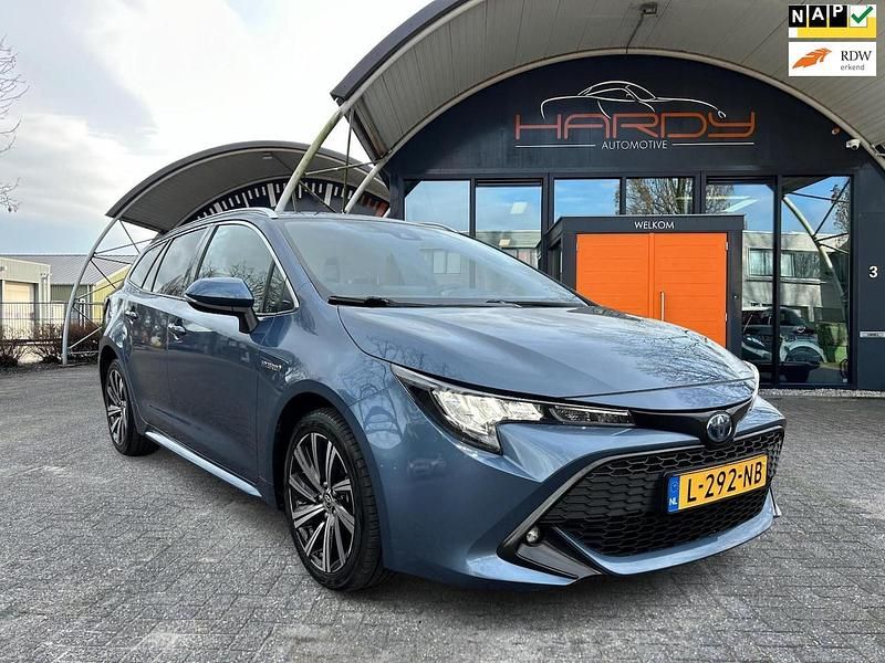 Blauw (metallic) Occasion 2021 Toyota Corolla Stationwagen | € 20.680 (Eerlijke prijs) - Afbeelding 1/4