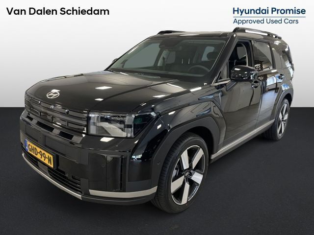 Abyss black (zwart metallic) Gebruikt 2024 Hyundai Santa Fe Premium SUV | € 55.000 - Afbeelding 1/1