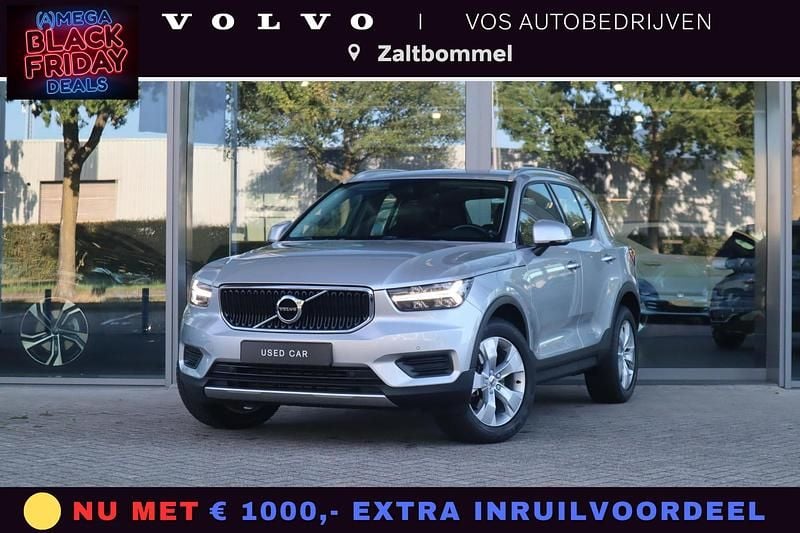 Grijs Gebruikt 2019 Volvo XC40 Momentum SUV | € 27.950 (Eerlijke prijs) - Afbeelding 1/4