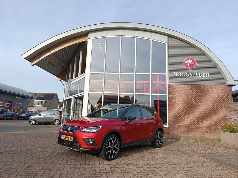 Rood Gebruikt 2019 Seat Arona FR SUV | € 19.445 (Eerlijke prijs) - Afbeelding 1/4