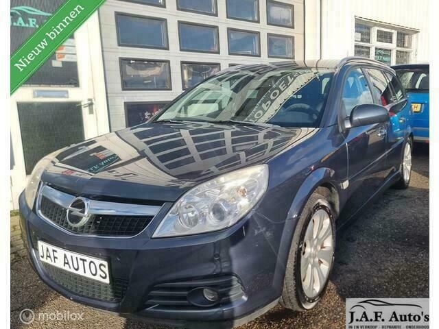 Grijs Gebruikt 2008 Opel Vectra Executive Stationwagen | € 2.999 (Duur) - Afbeelding 1/4