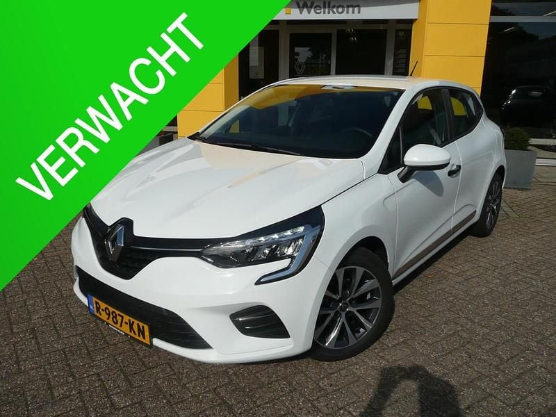Wit Gebruikt 2021 Renault Clio V Business Hatchback | € 15.940 (Eerlijke prijs) - Afbeelding 1/3