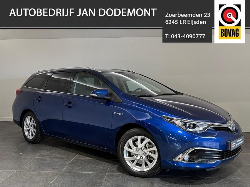 Blauw Gebruikt 2018 Toyota Auris Hybrid Executive Hatchback | € 17.900 (Eerlijke prijs) - Afbeelding 1/4