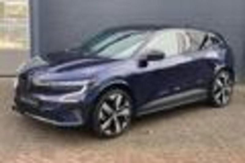 Blauw Gebruikt 2023 Renault Mégane IV Techno Hatchback | € 28.880 - Afbeelding 1/4