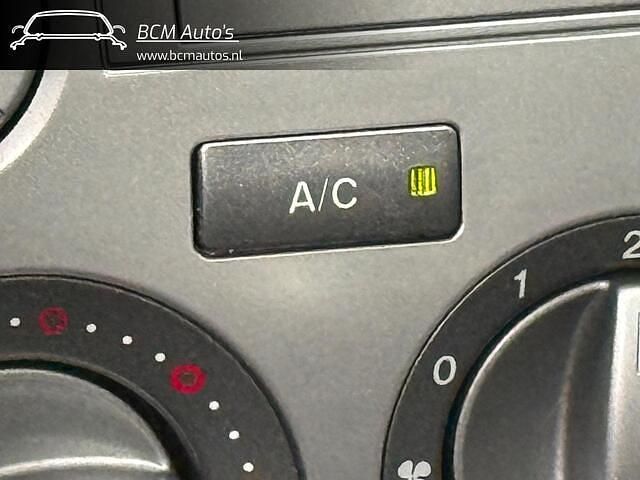 Occasion Mazda 2 Sportive 80 PK (58 kW) 2005 Zwart Hatchback