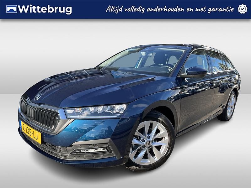 Blauw Gebruikt 2024 Skoda Octavia Business Line Stationwagen | € 26.950 (Goede deal) - Afbeelding 1/2