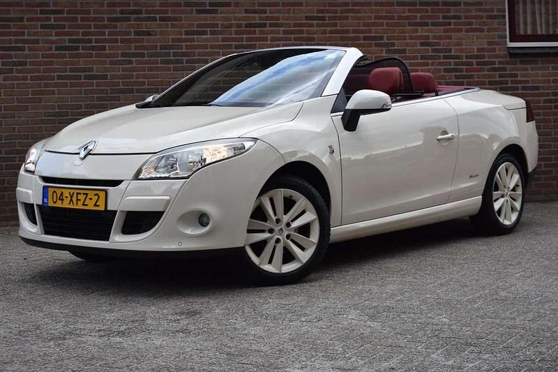 Beige Gebruikt 2012 Renault Mégane Cabriolet Floride Cabriolet | € 8.949 (Goede deal) - Afbeelding 1/4