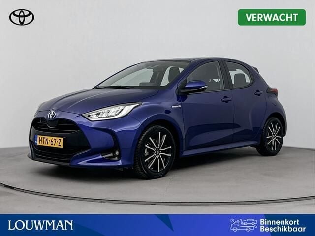 Blauw, metallic lak Gebruikt 2021 Toyota Yaris Limited Hatchback | € 21.245 (Eerlijke prijs) - Afbeelding 1/3