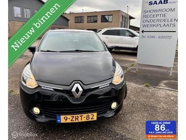 Zwart Occasion 2015 Renault Clio IV Dynamique Hatchback | € 5.250 (Eerlijke prijs) - Afbeelding 1/4