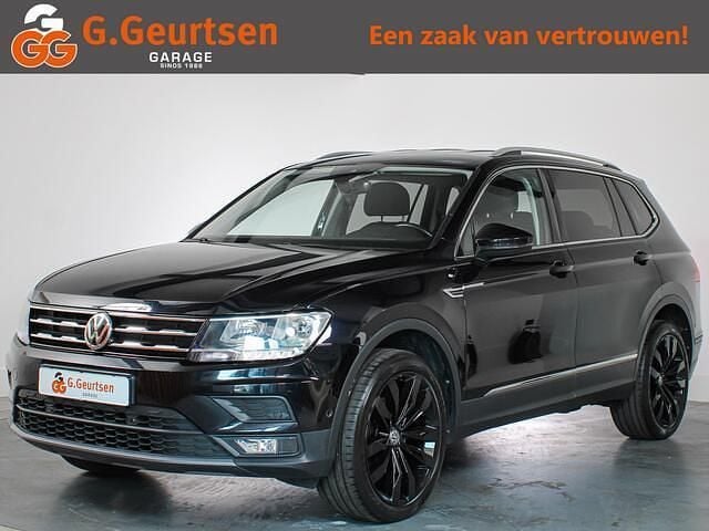 Zwart Gebruikt 2020 VW Tiguan Allspace Comfortline SUV | € 24.933 (Goede deal) - Afbeelding 1/3