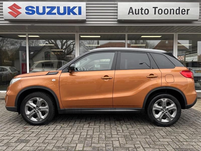 Suv Gebruikt 2016 Suzuki Vitara Exclusive SUV | € 13.450 (Eerlijke prijs) - Afbeelding 1/1