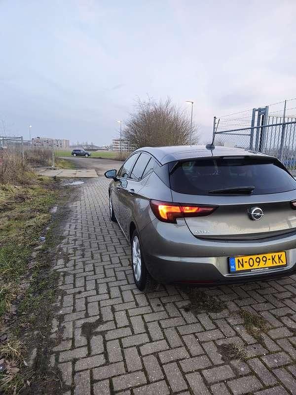Occasion Opel Astra Edition 110 PK (80 kW) 2021 Grijs Hatchback