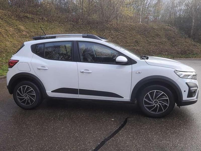 Wit Occasion 2021 Dacia Sandero Comfort Hatchback | € 10.750 (Eerlijke prijs) - Afbeelding 1/4