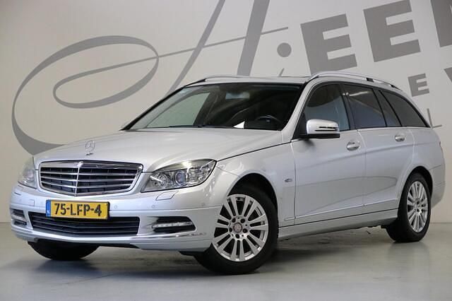 Occasion Mercedes C180 156 PK (114 kW) 2010 Grijs (metallic) Stationwagen
