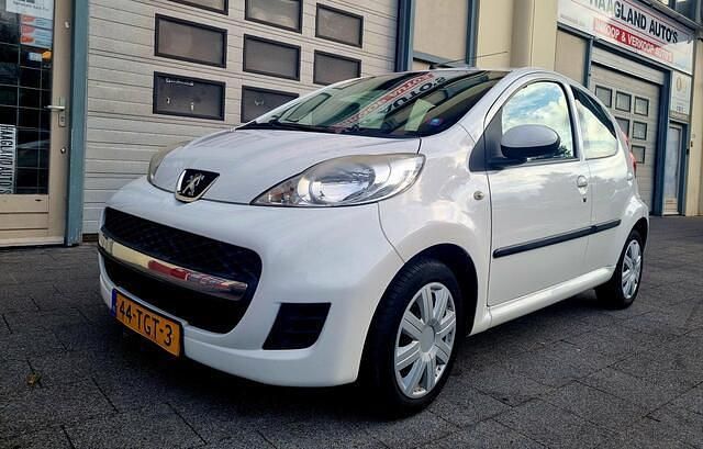 Occasion Peugeot 107 68 PK (50 kW) 2012 Wit Hatchback