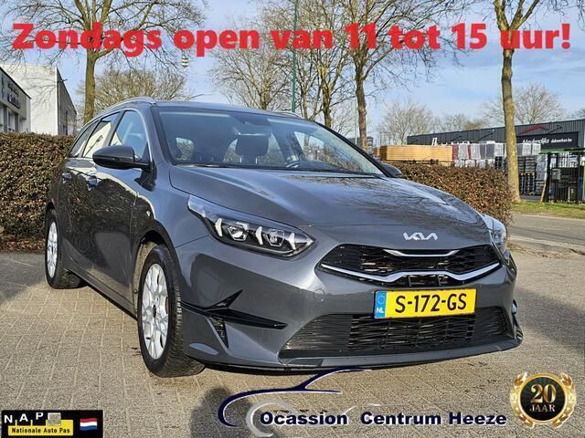 Grijs Gebruikt 2023 Kia Ceed Sportswagon Stationwagen | € 20.899 (Eerlijke prijs) - Afbeelding 1/4