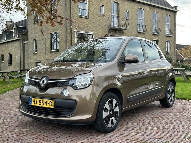 Bruin Gebruikt 2015 Renault Twingo Collection Hatchback | € 3.940 (Eerlijke prijs) - Afbeelding 1/4