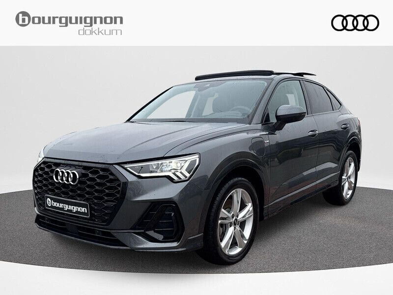 Grijs Gebruikt 2024 Audi Q3 SUV | € 53.849 - Afbeelding 1/3