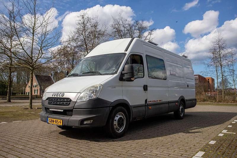 Wit Gebruikt 2012 Iveco Daily MPV | € 24.500 - Afbeelding 1/4