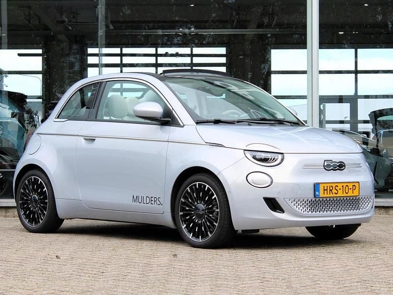 Wit Nieuw 2025 Fiat 500e La Prima Cabriolet | € 31.945 (Iets duurder) - Afbeelding 1/1