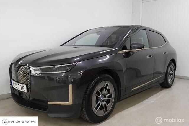 Grijs Gebruikt 2021 BMW iX Comfort Edition SUV | € 39.950 (Goede deal) - Afbeelding 1/4